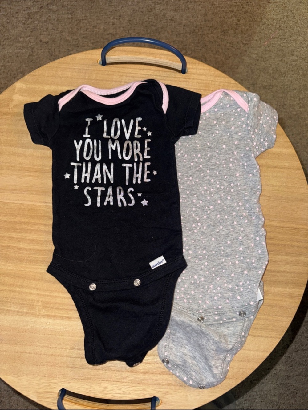 Black & Gray Star Print Baby One-Piece Set - Berber